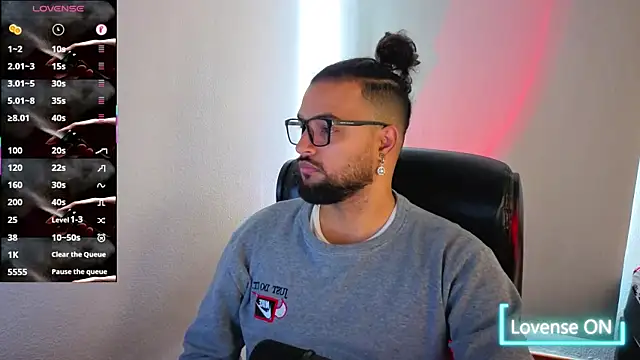 Snapshot of Ernesto-Rodriguez82 chatting on December 2025 02:19:01 PM Ernesto-Rodriguez82 online show from December 2025 02:19:01 PM