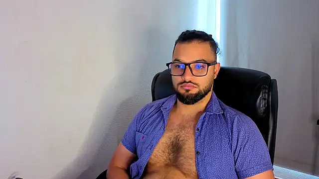Ernesto-Rodriguez82 online show from May 2026 02:13:02 PM