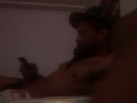 Snapshot of Taydagr8 chatting on May 2026 08:02:01 AM Taydagr8 online show from May 2026 08:02:01 AM
