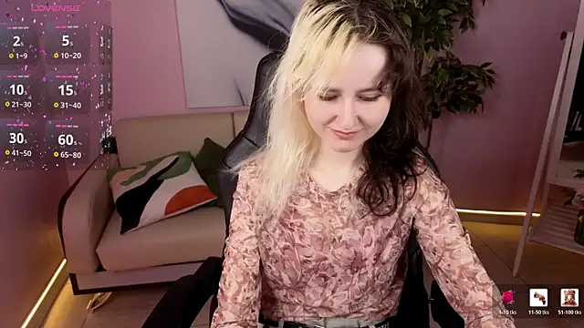 girl next doorr online show from May 2026 01:11:02 PM