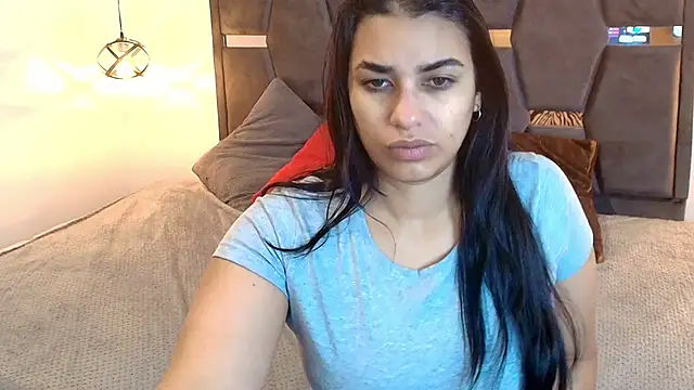 Lia Blake  online show from April 2026 12:10:02 PM