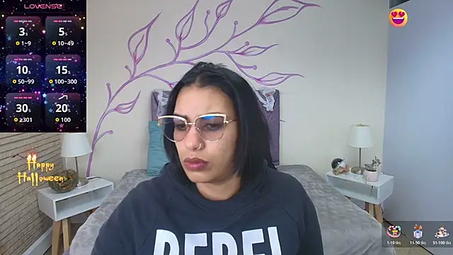 Snapshot of Lia_Blake_ chatting on November 2025 12:43:02 PM Lia Blake online show from November 2025 12:43:02 PM