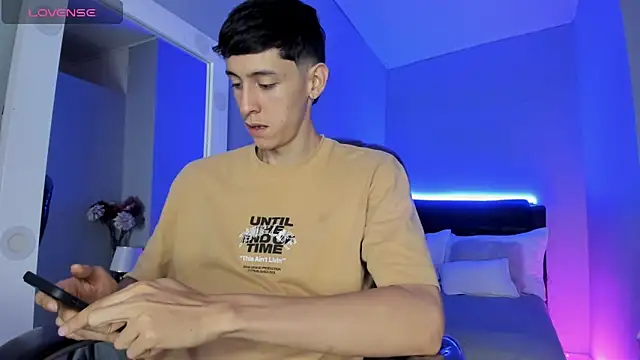 Snapshot of Jhon_snow22 chatting on December 2025 12:30:03 PM Jhon snow22 online show from December 2025 12:30:03 PM