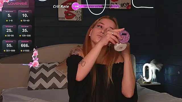 Snapshot of Crystal_Jull chatting on October 2025 11:42:01 AM Crystal Jull online show from October 2025 11:42:01 AM