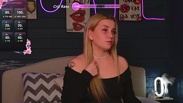 Snapshot of Crystal_Jull chatting on October 2025 06:07:02 PM Crystal Jull online show from October 2025 06:07:02 PM