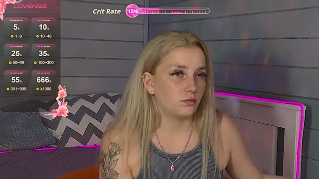 Crystal Jull online show from September 2025 01:47:02 PM