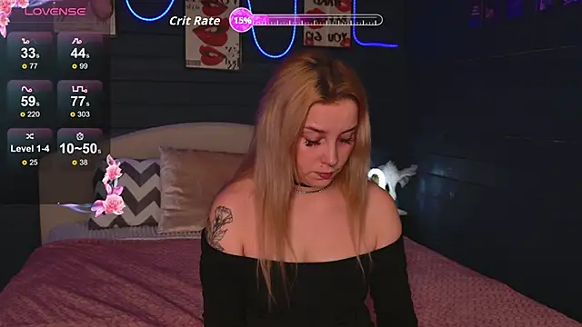 Snapshot of Crystal_Jull chatting on November 2025 04:44:02 PM Crystal Jull online show from November 2025 04:44:02 PM