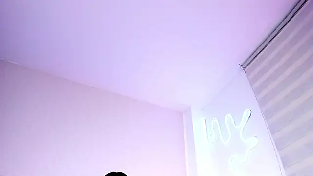missweetpeach online show from October 2025 12:47:01 AM