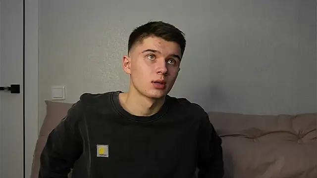 SherlockMax online show from November 2025 07:07:01 PM