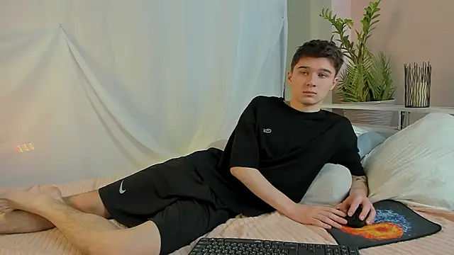 SherlockMax online show from February 2026 03:14:02 AM