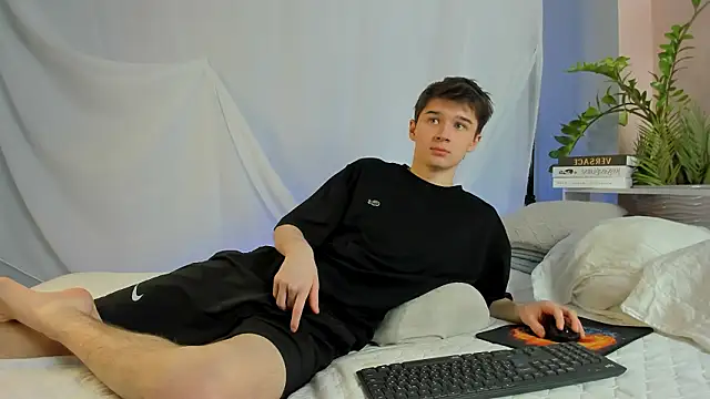 SherlockMax online show from March 2026 08:05:02 PM