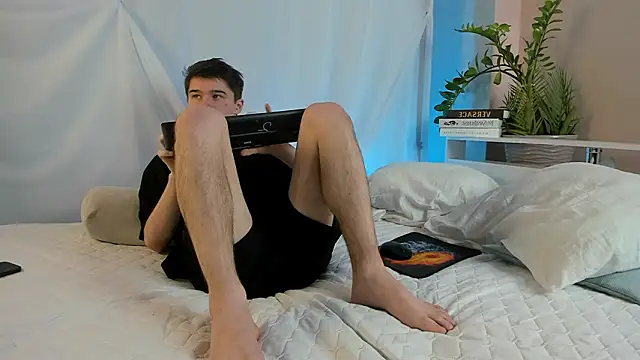 SherlockMax online show from February 2026 10:23:02 PM