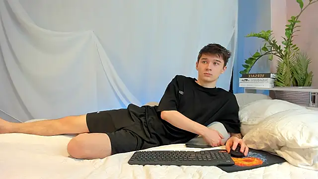 SherlockMax online show from March 2026 06:59:01 PM