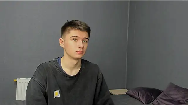 SherlockMax online show from November 2025 07:18:02 PM