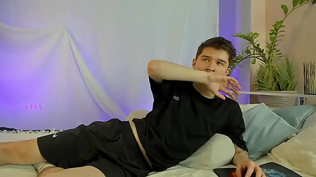 SherlockMax online show from February 2026 07:35:01 PM