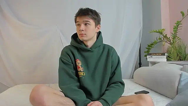 SherlockMax online show from March 2026 04:18:02 AM