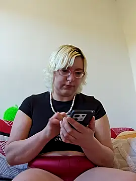 VikaKing online show from November 2025 09:45:02 AM