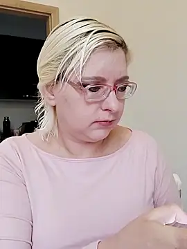 VikaKing online show from October 2025 08:46:02 AM