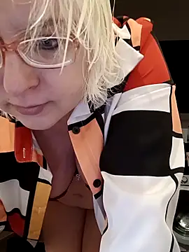 VikaKing online show from December 2025 05:06:01 PM