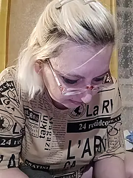 Snapshot of VikaKing chatting on February 2026 08:28:02 PM VikaKing online show from February 2026 08:28:02 PM