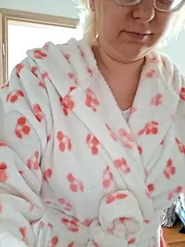 VikaKing online show from October 2025 08:37:01 AM