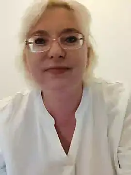 VikaKing online show from September 2025 09:20:02 PM