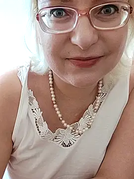 VikaKing online show from November 2025 09:21:02 AM