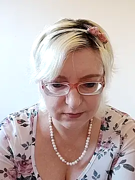 VikaKing online show from November 2025 08:08:01 AM