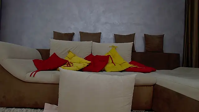 Enna-Kymm online show from March 2026 06:18:01 AM