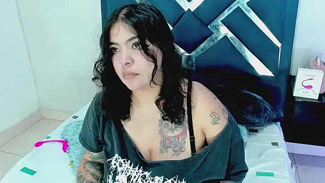 keith cute online show from November 2025 01:37:02 PM