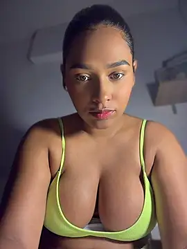 ericajohnson  online show from April 2026 12:28:01 PM