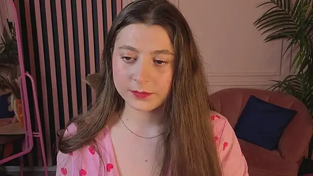 Queen Michelle  online show from December 2025 10:09:01 PM