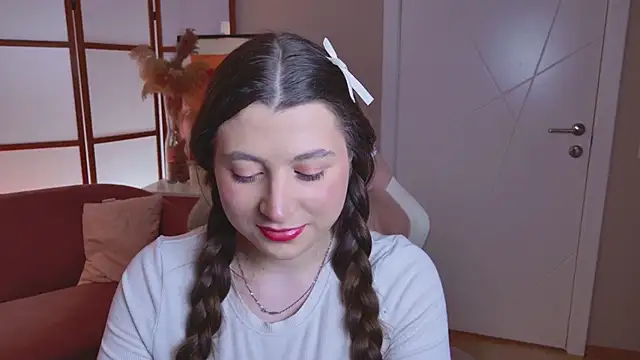 Queen Michelle  online show from January 2026 09:08:01 PM