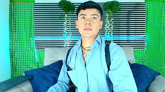 CamiiGuzmanX online show from March 2026 08:24:02 PM