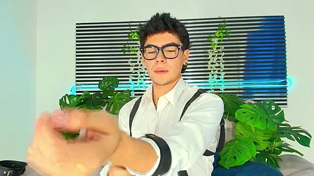 CamiiGuzmanX online show from March 2026 10:16:01 PM