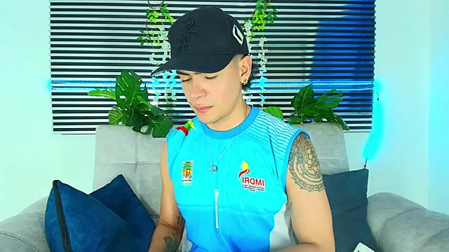 CamiiGuzmanX online show from February 2026 07:57:01 PM