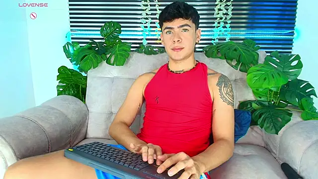 CamiiGuzmanX online show from March 2026 08:37:01 PM