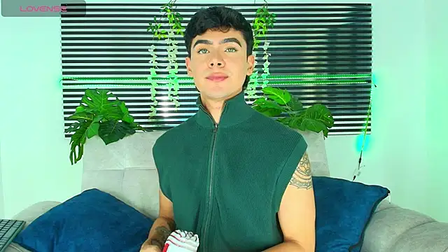 CamiiGuzmanX online show from January 2026 07:53:02 PM