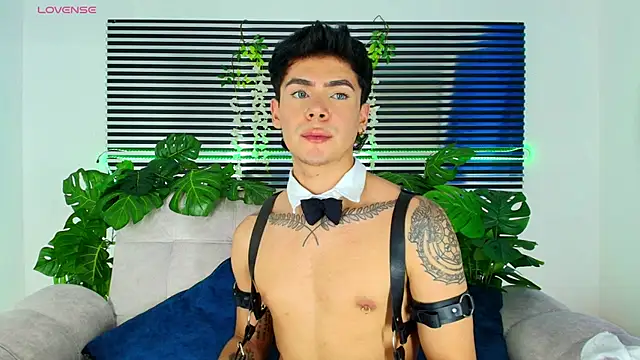 CamiiGuzmanX online show from March 2026 09:22:01 PM