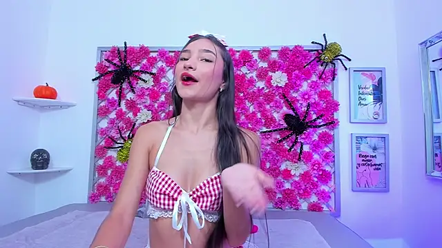 hannah miller 1 online show from October 2025 11:42:02 AM