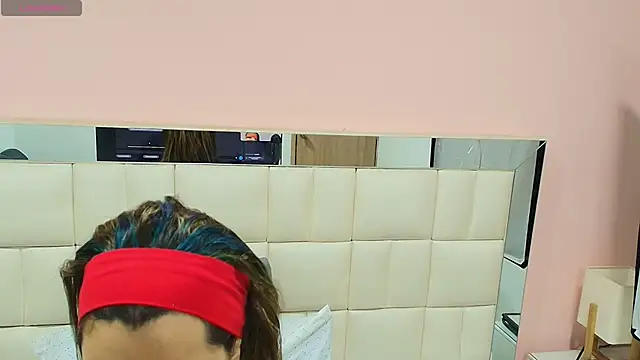 gisell gomez online show from November 2025 12:20:01 PM