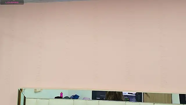 gisell gomez online show from December 2025 12:19:02 PM