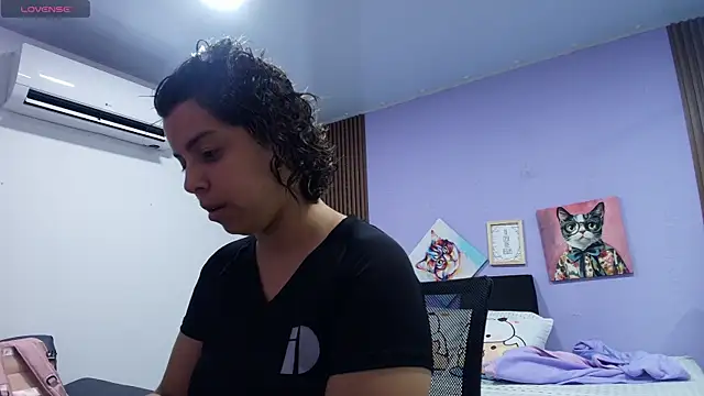 gisell gomez online show from April 2026 08:00:01 PM