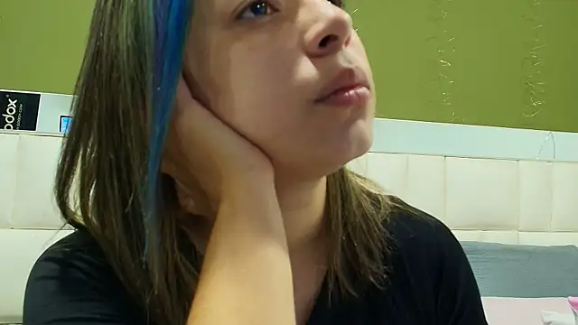 gisell gomez online show from October 2025 12:17:01 PM