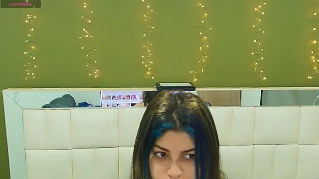 gisell gomez online show from September 2025 12:11:01 PM