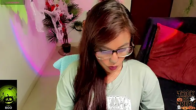 Cameroon-Diaz online show from October 2025 01:53:04 PM