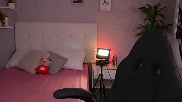 barbaramarmol online show from December 2025 12:44:02 PM