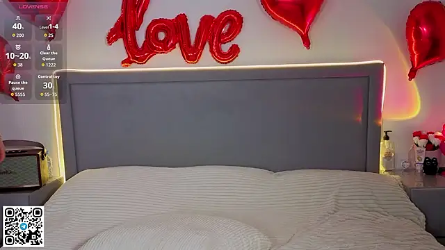 Snapshot of HoneyJohansson chatting on March 2026 10:55:02 AM HoneyJohansson online show from March 2026 10:55:02 AM