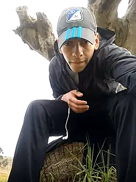 Thomasjons  online show from November 2025 03:05:01 PM