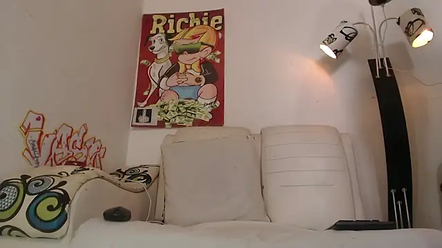 Thomasjons  online show from February 2026 07:14:01 PM